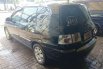 Jual mobil Kia Carens 2004 MPV 2