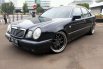 1997 Mercedes-Benz E230 Dijual  4