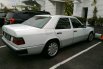 Mercedes-Benz E230 AT Tahun 1992 Dijual 2