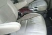 2001 Toyota Previa dijual  5