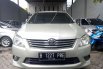 Toyota Kijang Innova E 2012 MPV  1