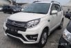 Jual Mobil Daihatsu Terios R 2017 1