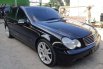 Mercedes-Benz C180  2002 Hitam 1