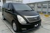 Hyundai H-1 XG Next Generation 2011 Hitam 7