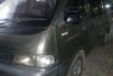 Kia Pregio SE Option 2002 Abu-abu 3