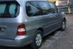 Kia Carnival (GS) 2000 kondisi terawat 1