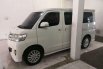 Toyota IST  2012 Putih 1