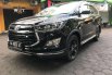 Toyota Venturer  2017 Hitam 4
