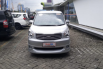 Jual Toyota NAV1 V Luxury A/T 2013 1