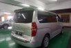 Jual mobil Hyundai H-1 Royale 2013 3