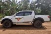 Mitsubishi Triton () 2014 kondisi terawat 4