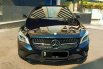 Mercedes-Benz CLA 200 2016 Hitam 3