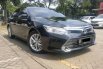 2015 Toyota Camry dijual 8