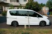 2015 Nissan Serena dijual 7