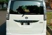 2015 Nissan Serena dijual 5