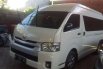 Toyota Hiace High Grade Commuter 2016 harga murah 6