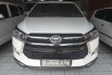 Jual Mobil Toyota Venturer 2017 1