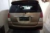 Jual Toyota Kijang Inova 2.5 G 2010 bekas murah 4