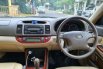 Mobil Toyota Camry 2004 G terbaik di DKI Jakarta 5