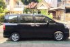 Mobil Toyota NAV1 2016 V Limited dijual, Jawa Barat 3