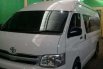 Jual Toyota Hiace High Grade Commuter 2012 harga murah di Jawa Barat 3