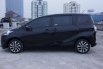 Mobil Toyota Sienta 2016 V terbaik di DKI Jakarta 6