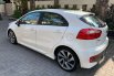 Jual mobil Kia Rio Platinum 2016 bekas, Bali 7