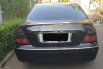 Mobil Mercedes-Benz E-Class 2004 260 dijual, DKI Jakarta 8