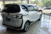 Jawa Timur, dijual mobil Toyota Sienta V Manual 2019 1