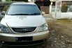 Mobil Kia Carens 2003 dijual, Jawa Timur 9