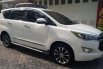 Dijual mobil bekas Toyota Kijang Innova 2.4V, Jawa Timur  2