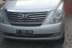 Jual cepat Hyundai H-1 Elegance 2011 di Sumatra Selatan 4