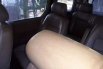 Mobil Kia Carnival 2001 dijual, Jawa Timur 5