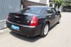 Chrysler 300C 2011 Jawa Barat dijual dengan harga termurah 7