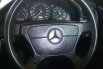 Jual cepat Mercedes-Benz C-Class C200 1996 di Jawa Barat 1