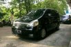 DKI Jakarta, Nissan Serena Highway Star 2011 kondisi terawat 4