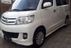 Mobil Daihatsu Luxio 2011 X dijual, Jawa Timur 7