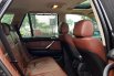 Dijual mobil bekas BMW X5 E53 Facelift 3.0 L6 Automatic 2002, DKI Jakarta 2