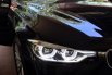 Jual mobil BMW 3 Series 320i Luxury Tahun 2019 terbaik di Jawa Timur 1