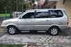 Mobil Toyota Kijang 2004 LGX terbaik di Jawa Timur 6