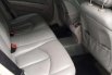 Mobil Mercedes-Benz E-Class 2005 E 200 dijual, Sumatra Utara 4