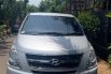 Mobil Hyundai H-1 2010 XG terbaik di DKI Jakarta 6