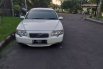 Mobil Volvo S80 2001 dijual, Jawa Timur 2