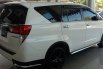 Mobil Toyota Innova Venturer 2019 dijual, Jawa Timur 3