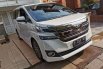 Mobil Toyota Vellfire 2016 G terbaik di DKI Jakarta 4