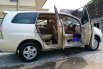 Jual Toyota Kijang Innova 2.0 G 2005 harga murah di Kalimantan Barat 8