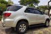 Jual mobil Toyota Fortuner 2.7 G Luxury AT 2005 bekas, Banten 6