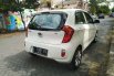 Jual mobil Kia Picanto SE 2014 bekas, Jawa Timur 9