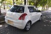 Dijual mobil Suzuki Swift ST 2010 bekas terbaik, Jawa Timur 7