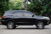 Dijual mobil Toyota Fortuner VRZ 2017 bekas, Jawa Tengah 3